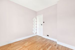 Photo 13- click for photo gallery